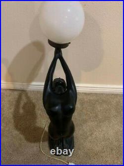 1960s Vintage Art Deco Nude Sculpture Lamp