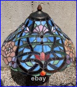 Art nouveau Vintage Tiffany Style stained floral glass shade 16 Rose base Lamp