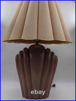 Vintage Art Deco Wavey Shell Motif Ceramic Lamp with Shade (Pastel Pink / Magenta)