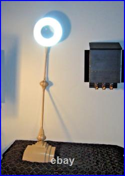Vintage Articulating Magnifying Desk Lamp like Dazor Beige Art Specialty Flexo