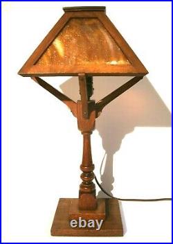 Vintage Arts and Crafts Mission Oak Table Lamp Slag Glass