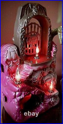 Vintage Folk Art Halloween He-Man Castle Skull Lamps Light Set Decor Vtg (Video)