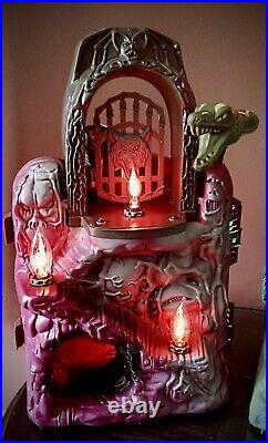 Vintage He Man Display Folk Art Castle Gothic Custom Lamp Light Set Vtg (Video)