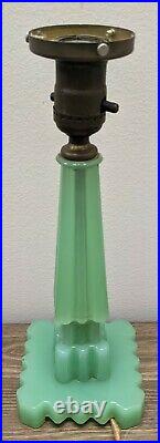 Vintage Houzex Jadeite Green Glass Skyscraper Style Art Deco Table Lamp Light
