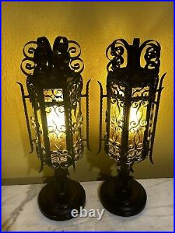 Vintage Pair of Black MCM Wrought Iron Dresser Credenza Spanish Lamps. 19