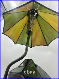 Vintage Tiffany Style Stained Green Art Glass Frog With Umbrella Lamp