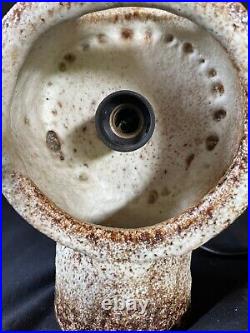 Vintage brutalist art pottery lamp, Beautiful design. Working condition
