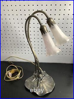 Vtg Art Nouveau Style Lily Pad Desk Lamp Pale Pink Frosted Shades