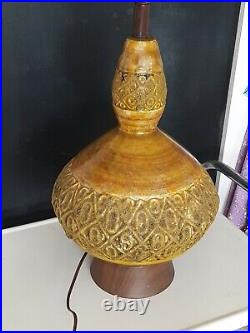 Vtg Mid Century Ceramic Art Pottery Large Lava Glaze Lamp Honi Chilo Lamp Co