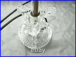 Vtg Pair of Art Deco Clear Feather or Leaves Glass Electric Lamp Table Bedroom
