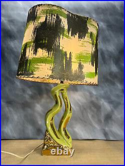 Vtg Table Lamp 1960s MCM Green Gold Retro Art Deco Fiberglass Kidney Shade